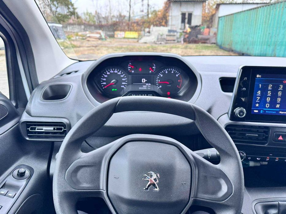 Peugeot Partner 2023 Crewcab 1.5 BlueHDi MT (100 к.с.) L2  •  Base