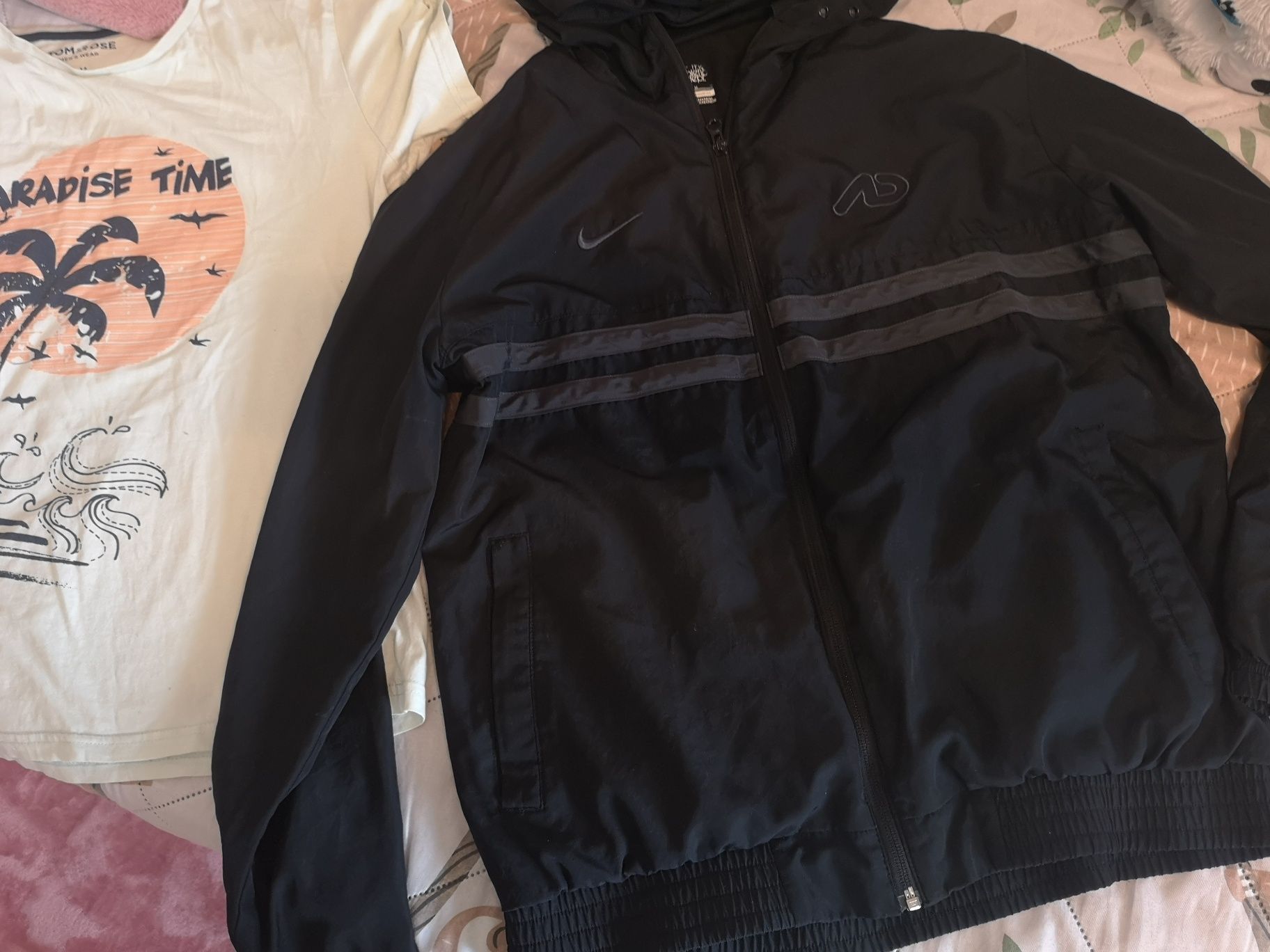 Kurtka Wiatrówka Nike r. M