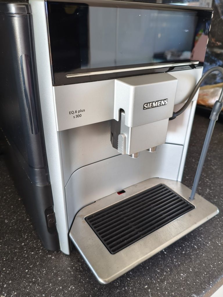 Ekspres ciśnieniowy Siemens Eq. 6 Plus S300
