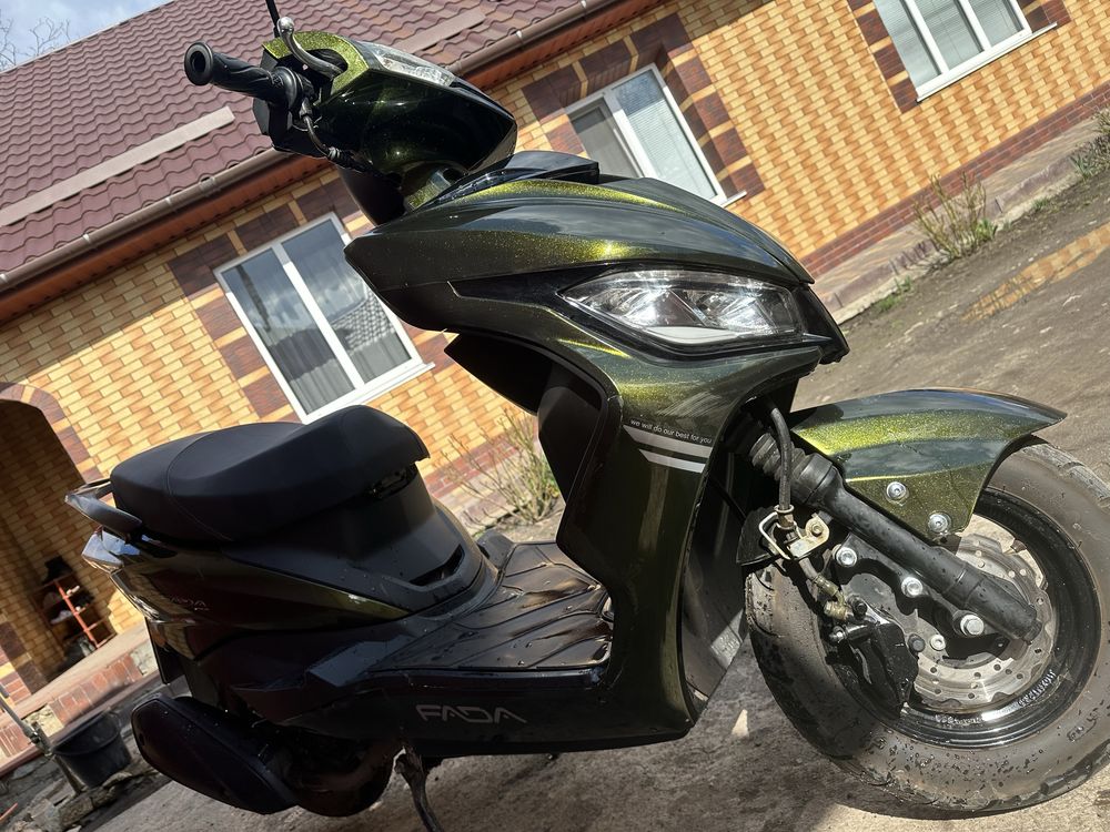 Продам скутер FADA M9 150CC