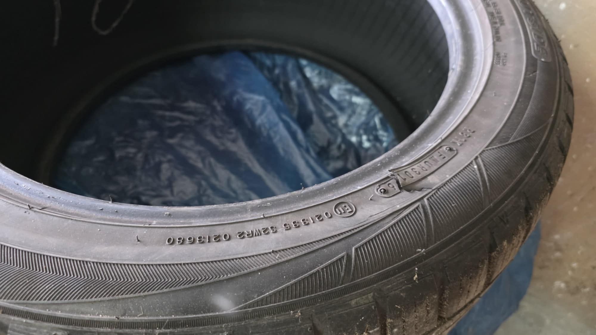 Opony wielosezonowe 245/45 R18