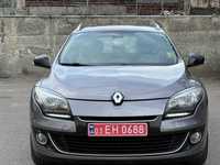 Свежепригнанный Renault Megane BOSE 1.5 дизель 2013 год
