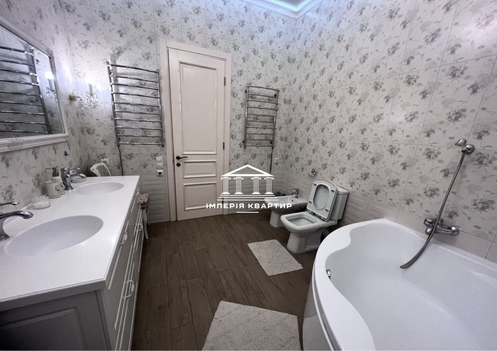 Продажа 3к. 108квм, Центр пер. Банный 1, Дом на Набережной Новострой