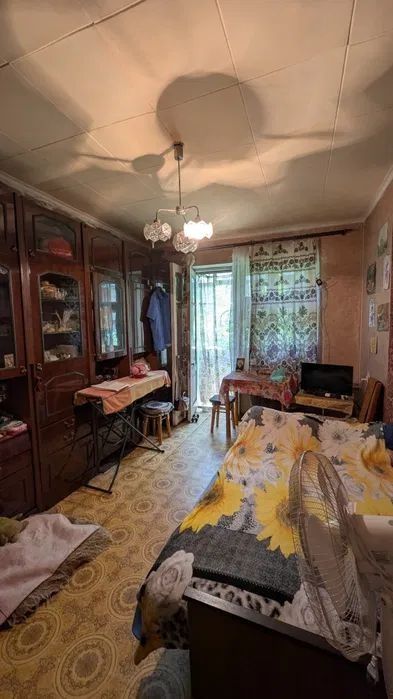 Срочно! Продам 1 комнатную хрущевку у Парка Победы