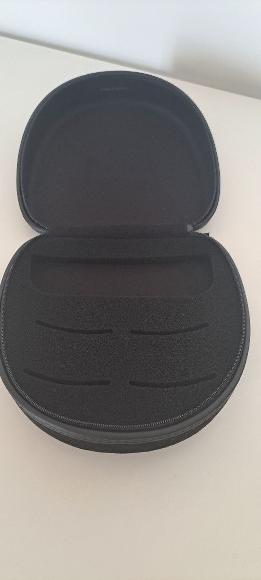 Emporio Armani etui na okulary