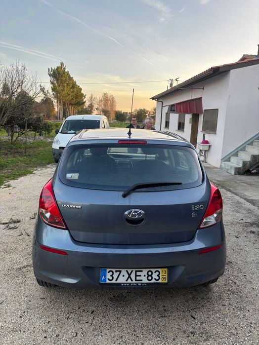 Hyundai i20 1.2 (2013) – Ideal para Cidade, Muito Económico