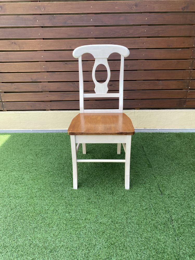 cadeiras de sala em madeira