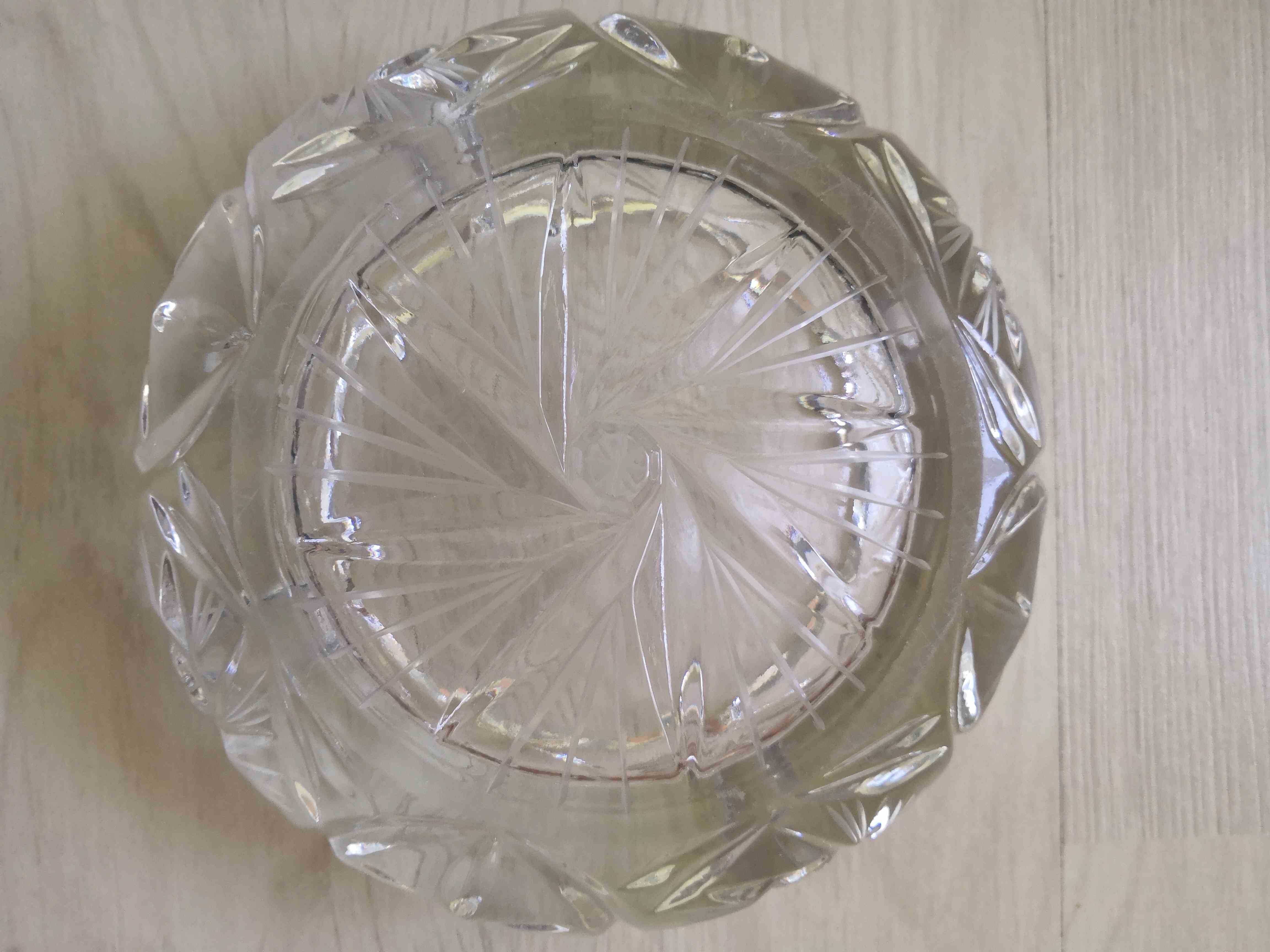 Popielnica popielniczka kryształowa, średnica ok.13,5 cm