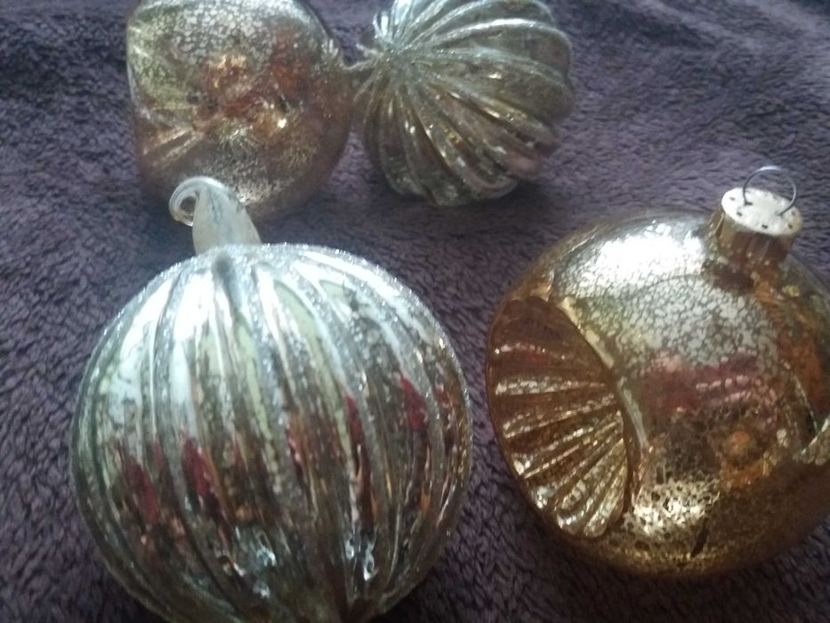 Srare bombki PRL reflektor