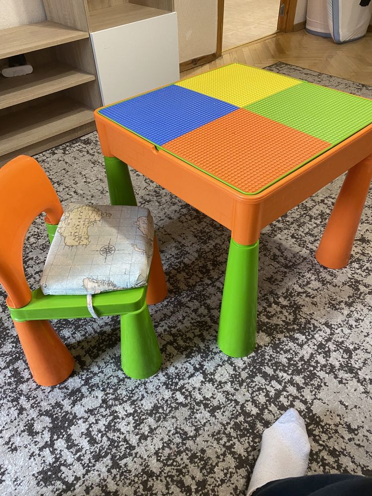 Дитячий столик лего