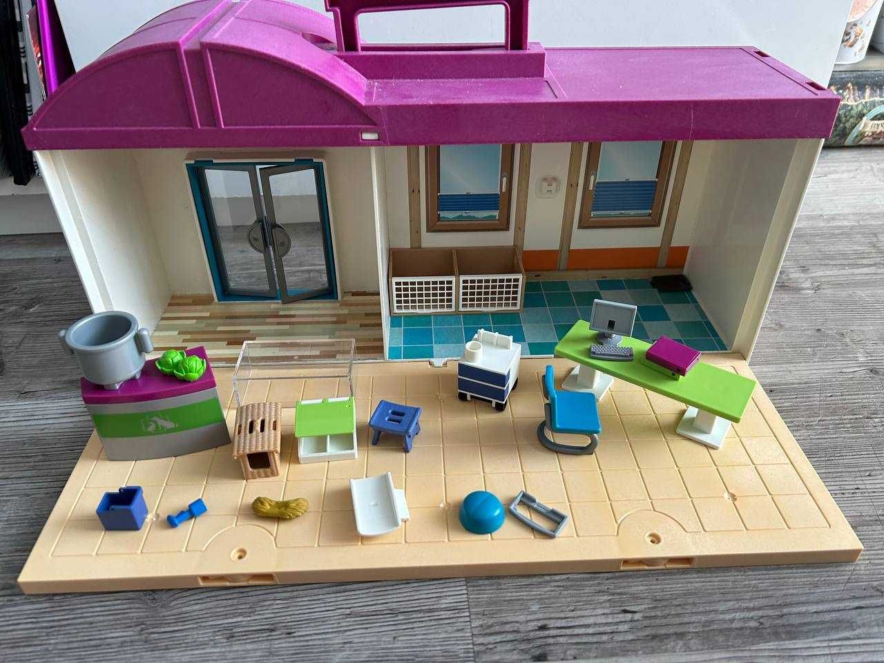 Playmobil Игровой домик с мебелью