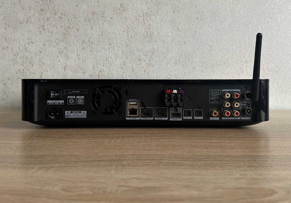 Ресивер Harman Kardon BDS 235 (200 Вт / 4K UHD / Wi-Fi / BlueTooth)