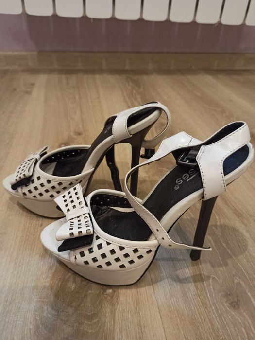 Босоножки Erisses, чёрно-белые, кожа, 34 размер