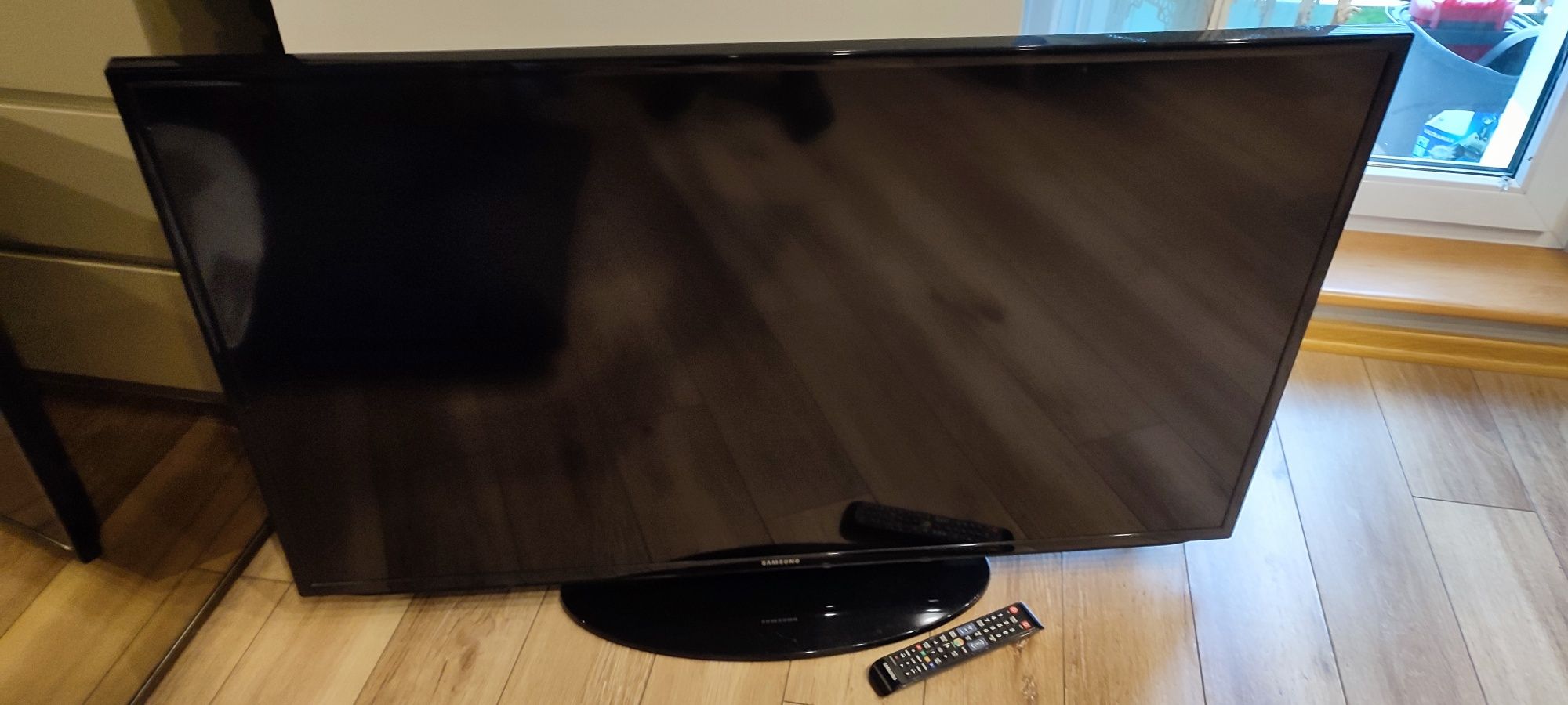 Telewizor LED Samsung 50" cali, w 100% sprawny