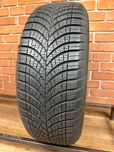 1x Opona Goodyear Vector4Seasons 205/60R16 92H 2021 7,7mm