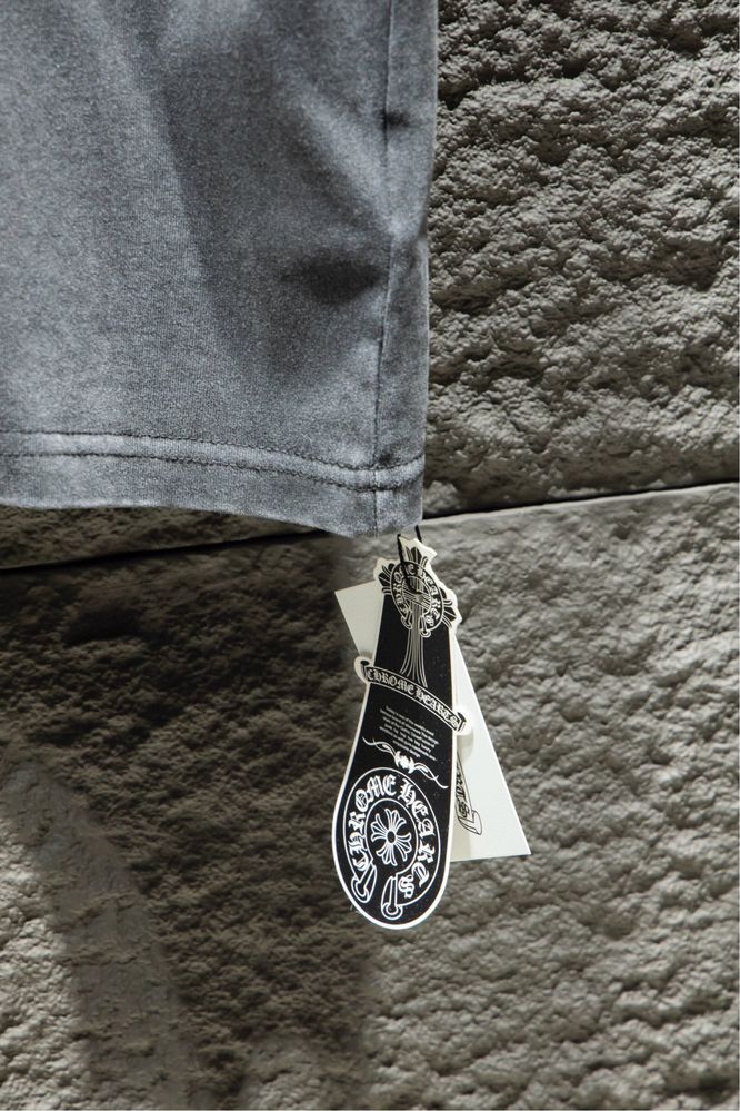 Стильна оверсайз футболка Chrome Hearts