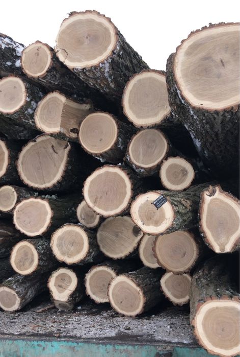 Продам колотые дрова (сухие)- 2200 грн.