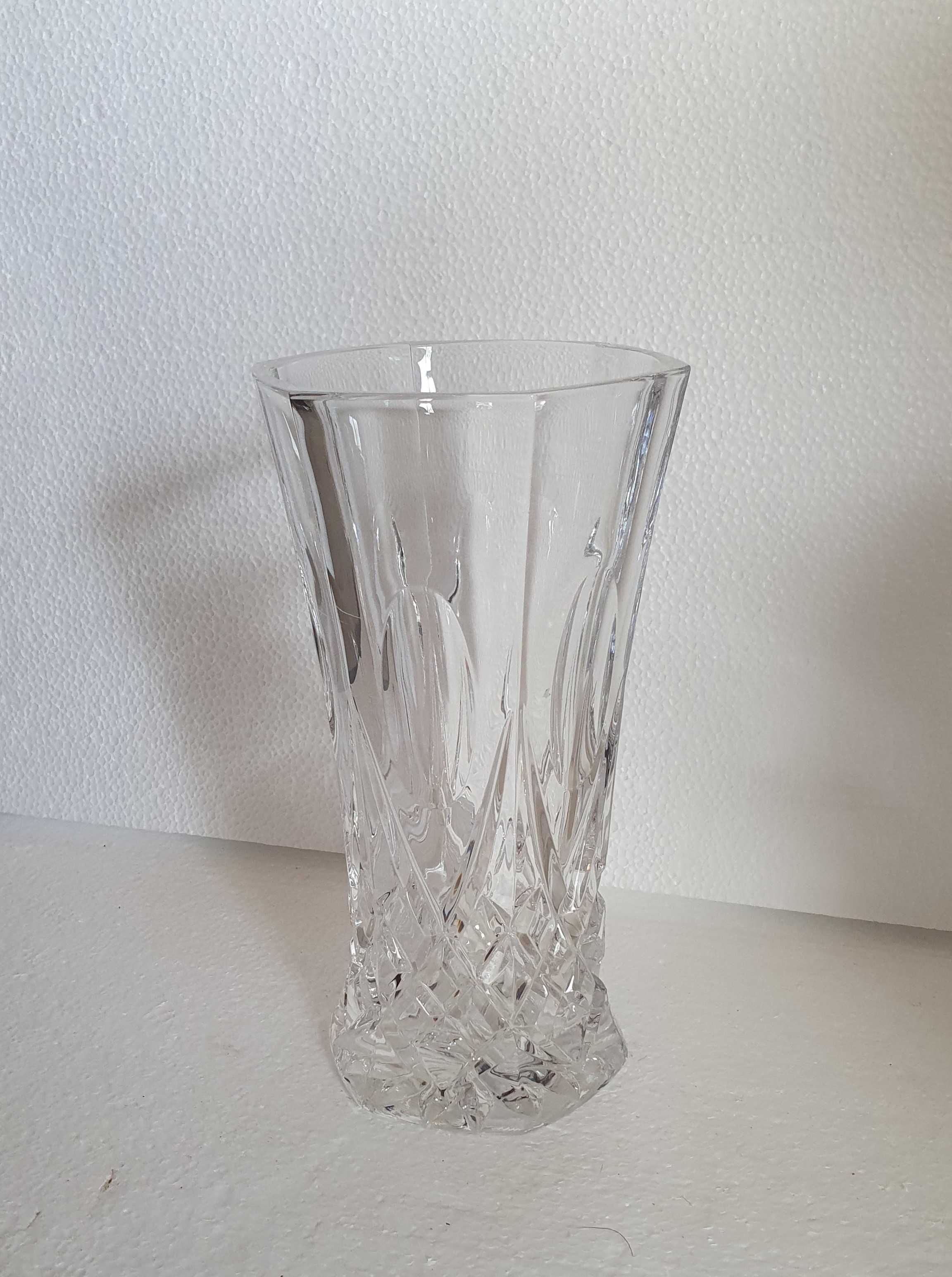 Soberba Jarra de Cristal trabalhado - 21 cm - vintage
