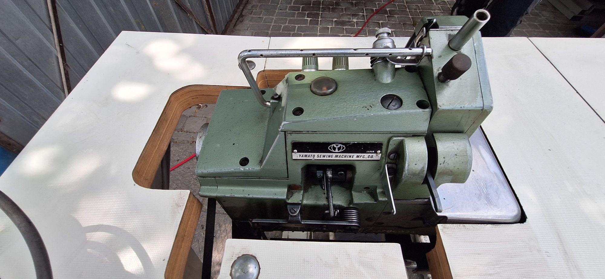 Sprawna maszyna overlock Yamoto