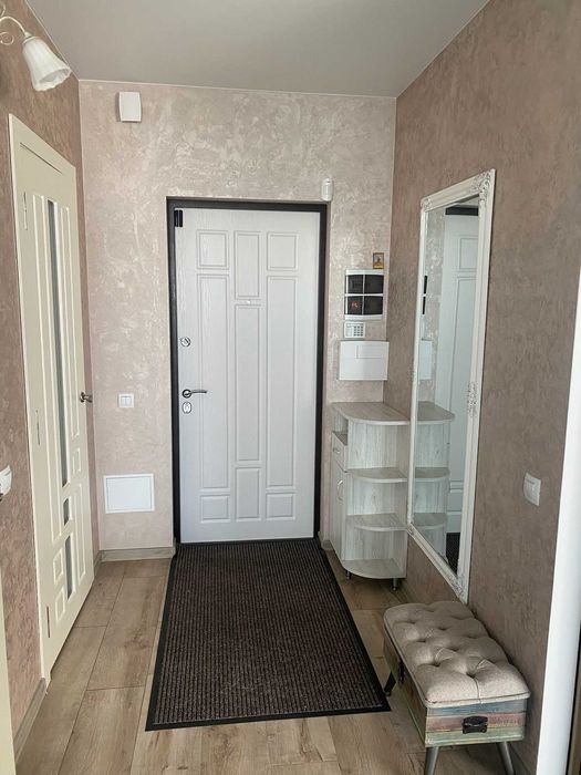 Оренда квартири з панорамним видом на річку в ЖК "Преміум Парк"