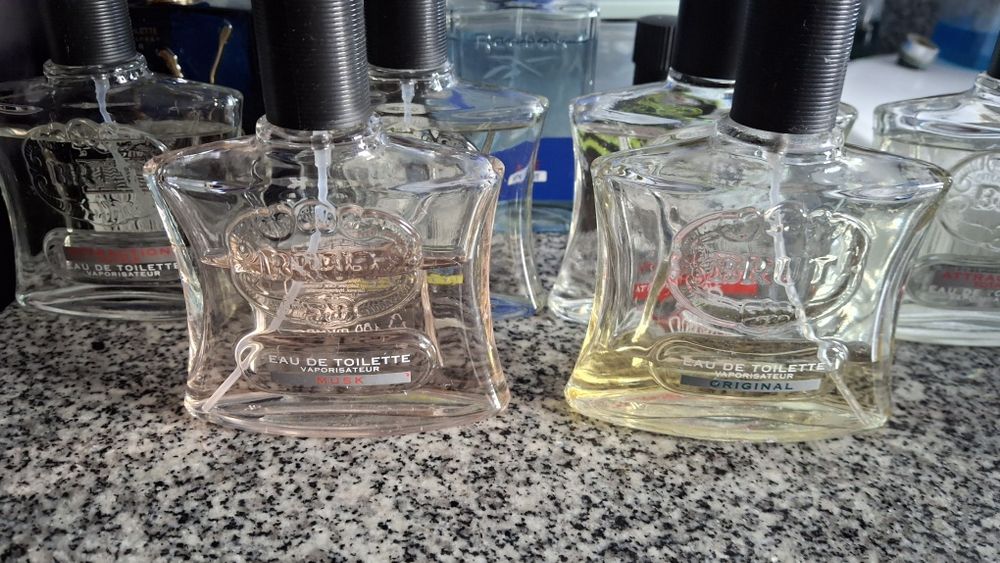 Vários perfumes alguns praticamente cheios