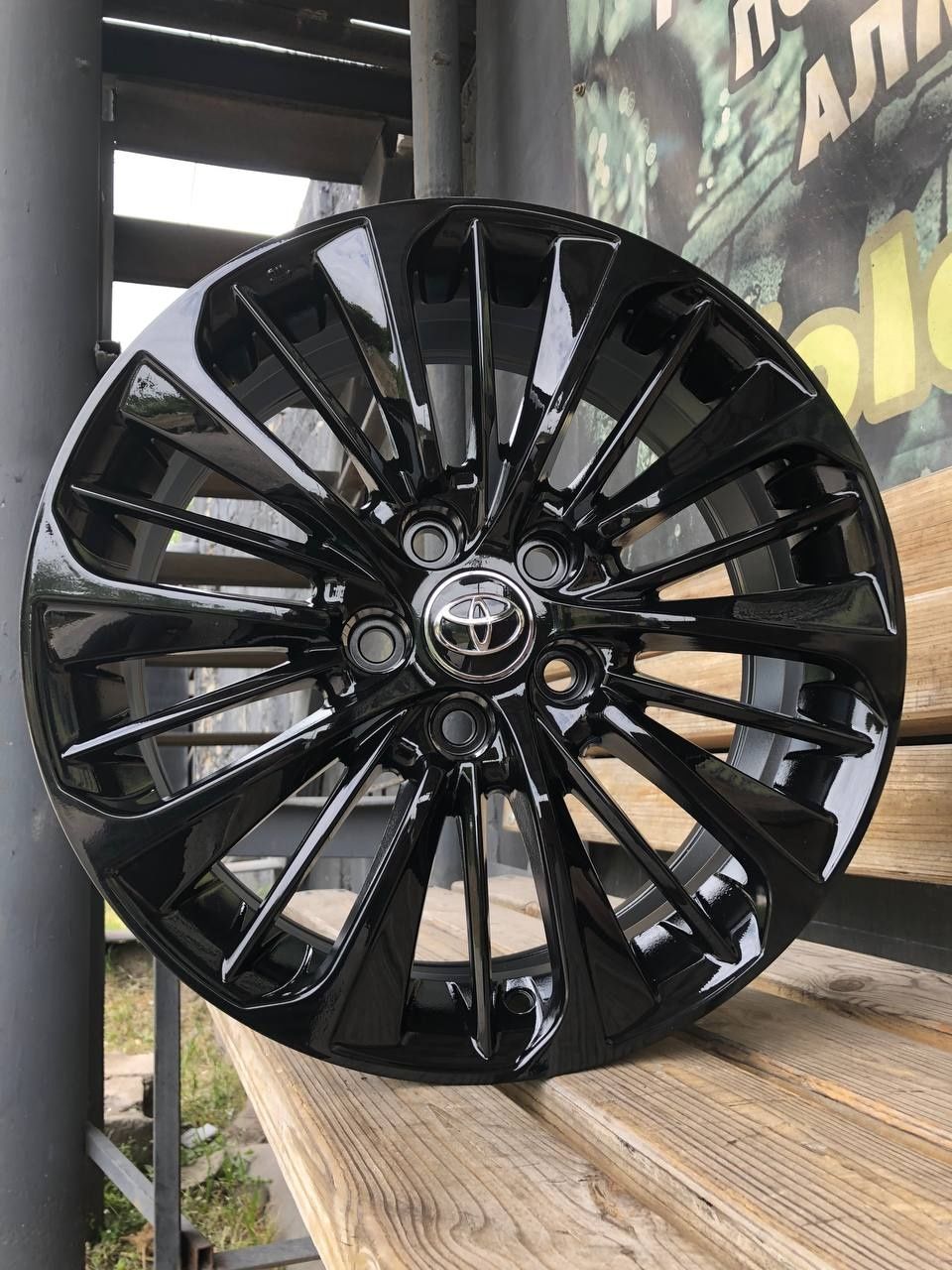 777 Новые черные диски R17 5/114.3 Toyota Camry Corolla Lexus IS GS ES