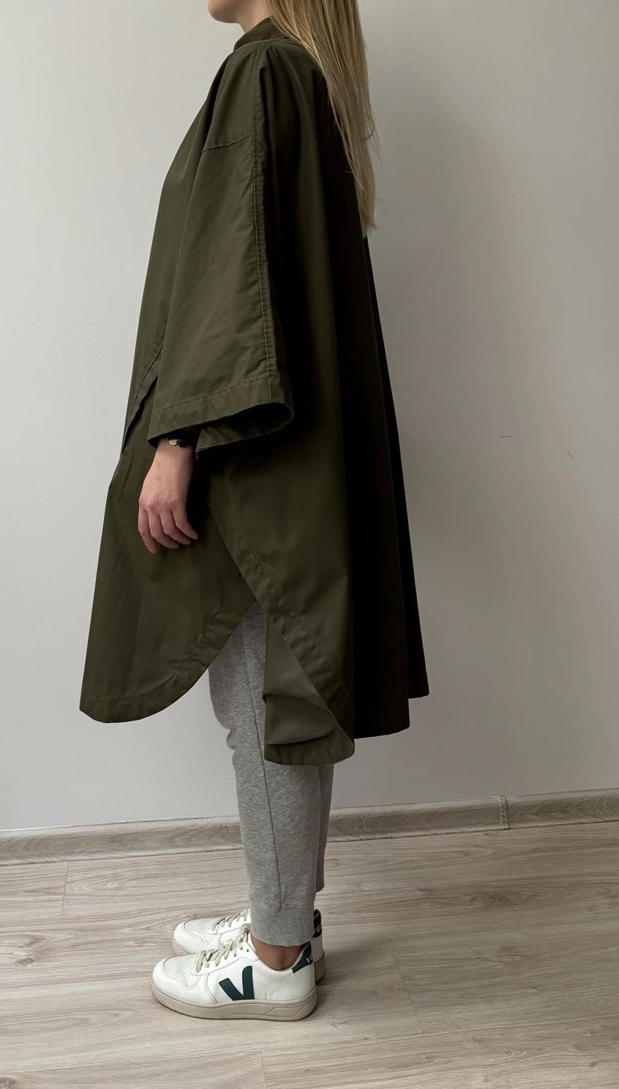 Zara nowe ponczo płaszcz oversize damski M
Rozmiar M
kolor:khaki 
Sta