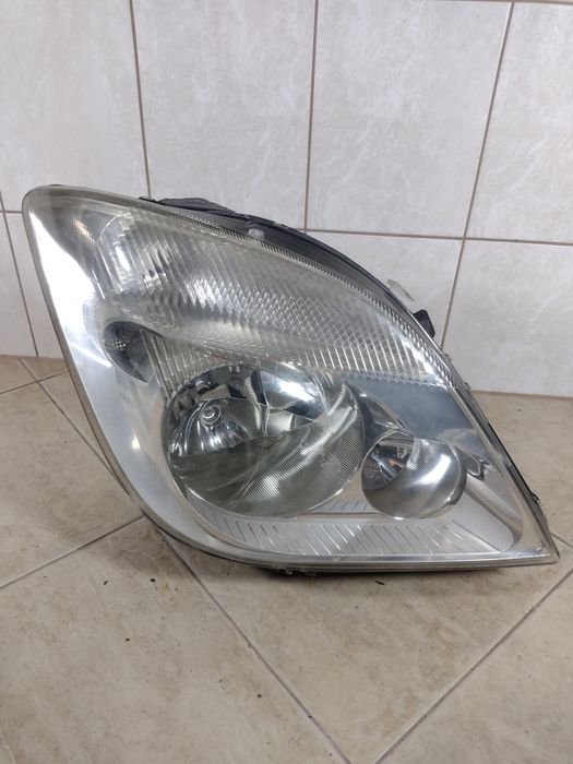 Lampa reflektor prawy przód Europa Mercedes sprinter 906 wysyłka
