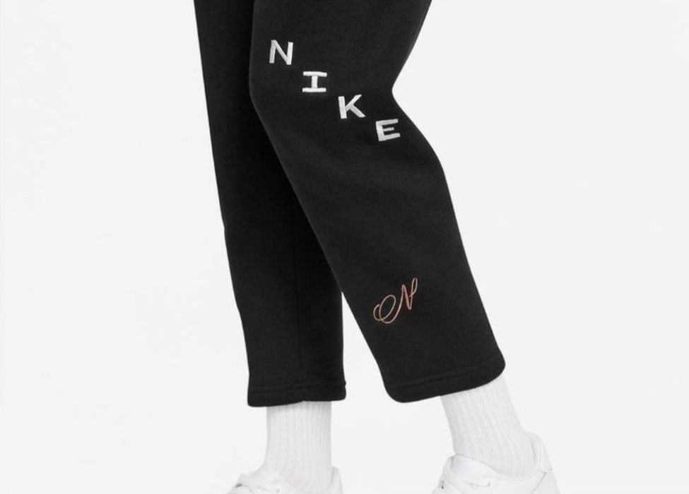 Спортивні штани Nike