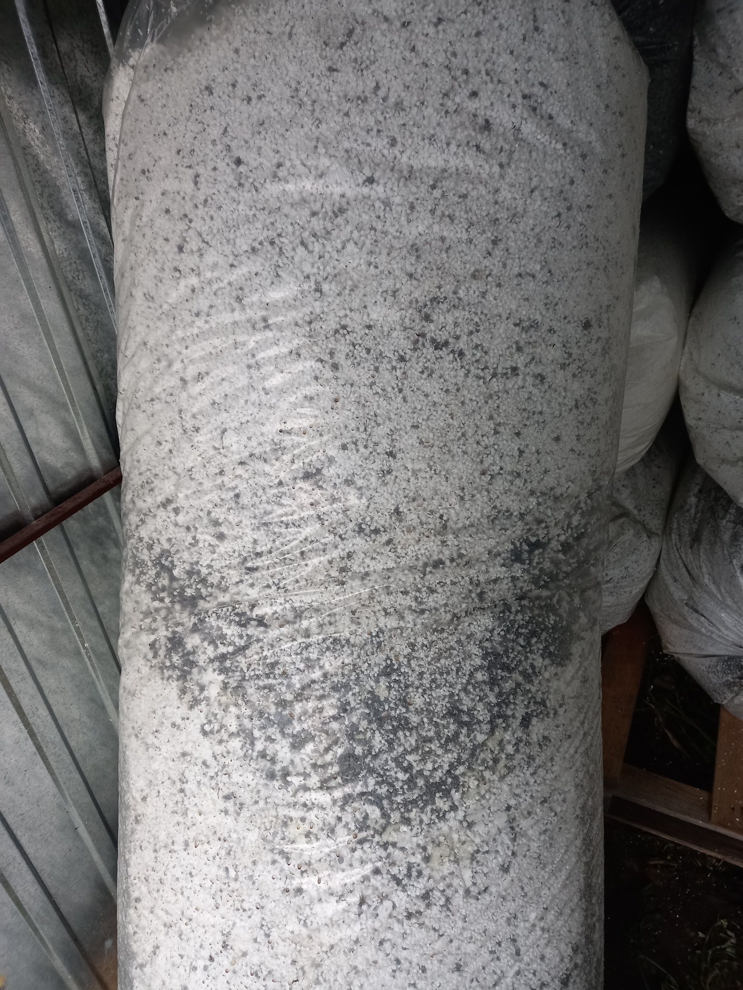 Granulat regranulat styropian styrobeton