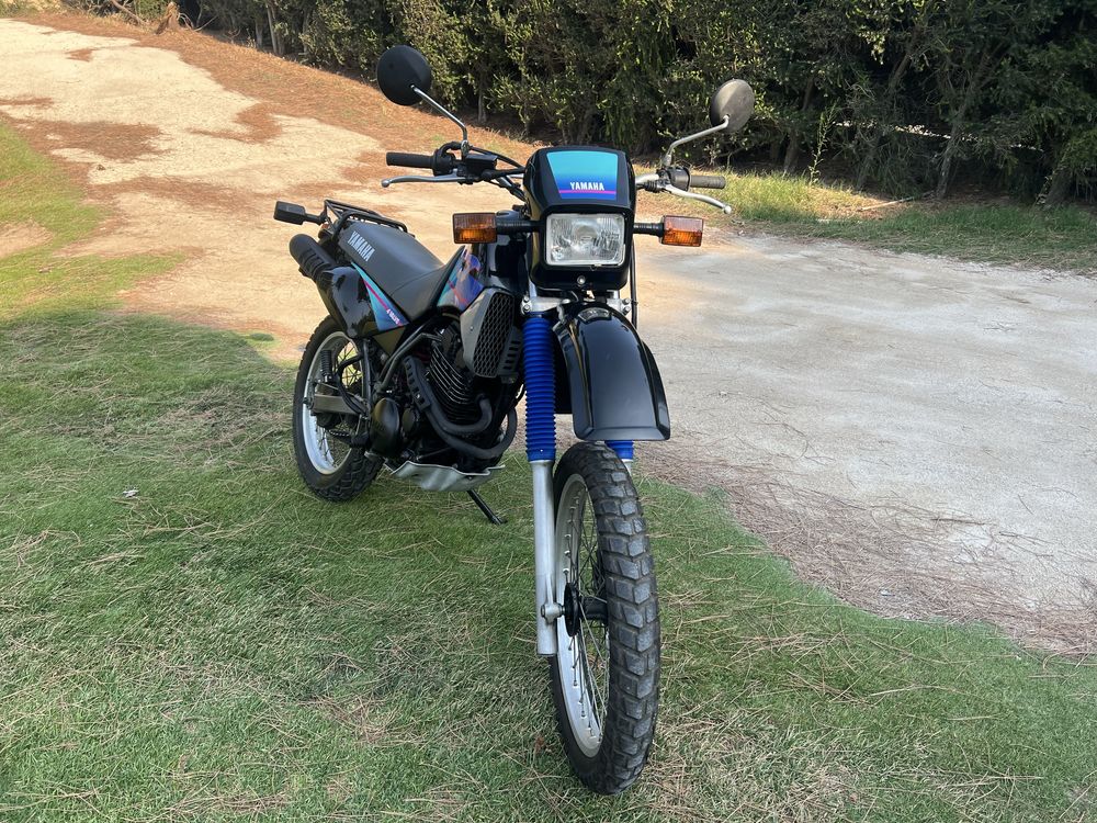 Yamaha XT 350 em estado original