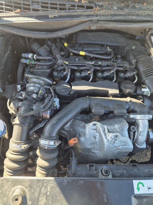 Silnik 1.6 16v hdi citroen peugeot ford