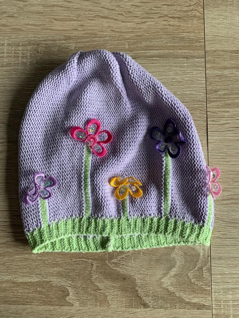Jesienna fioletowa dziecięca czapeczka czapka z kwiatkami
