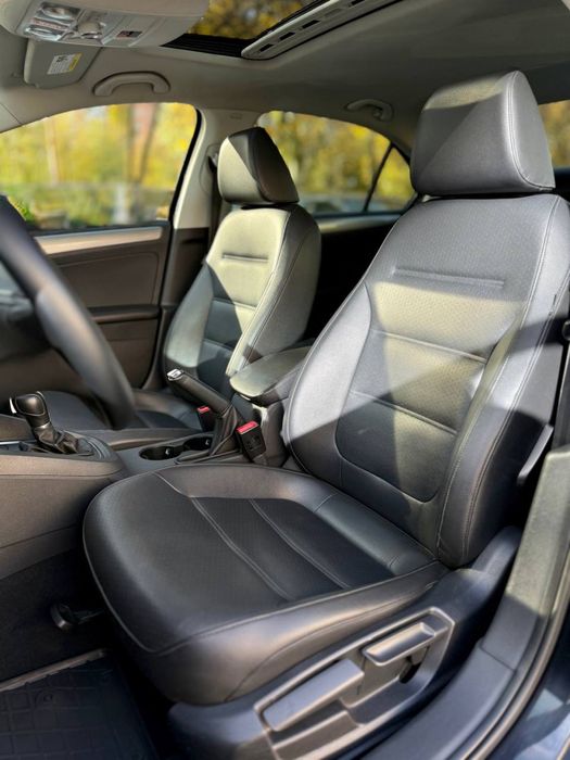 Volkswagen Jetta SE 2014