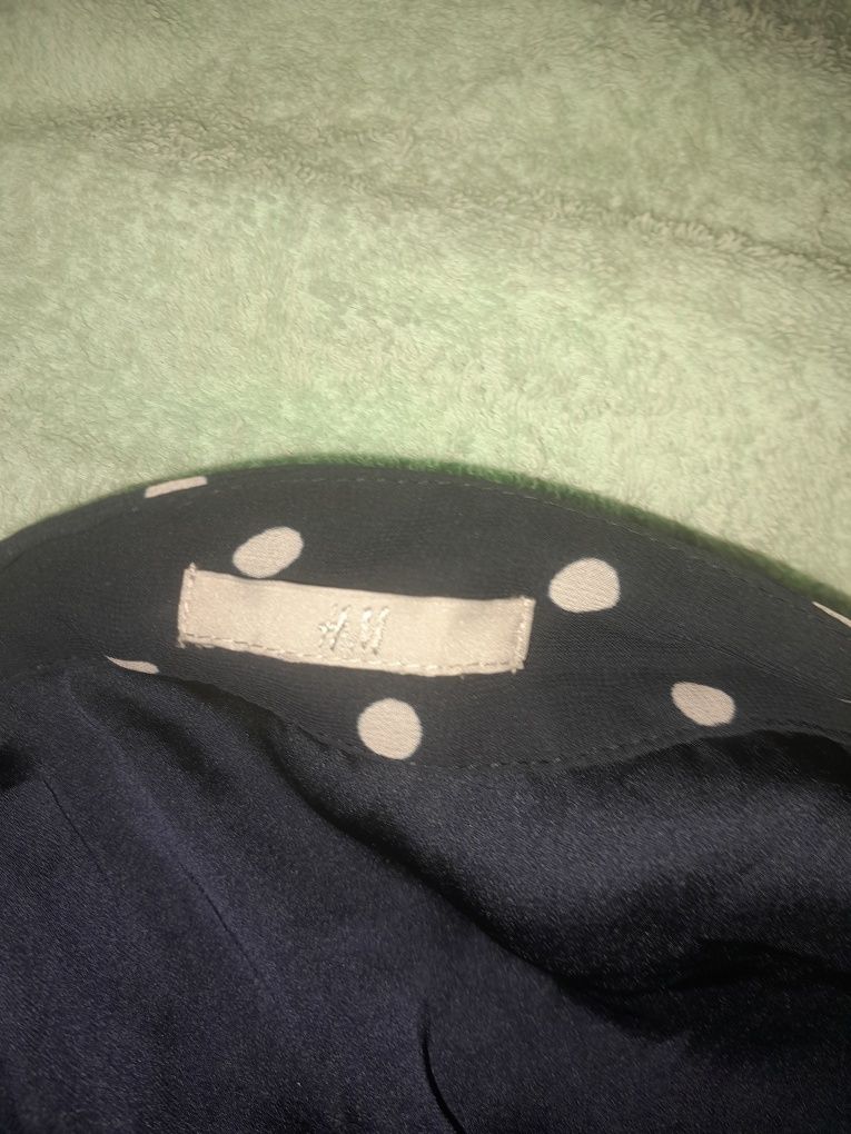 Szyfonowa spódnica H&M w groszki r.L-XL.