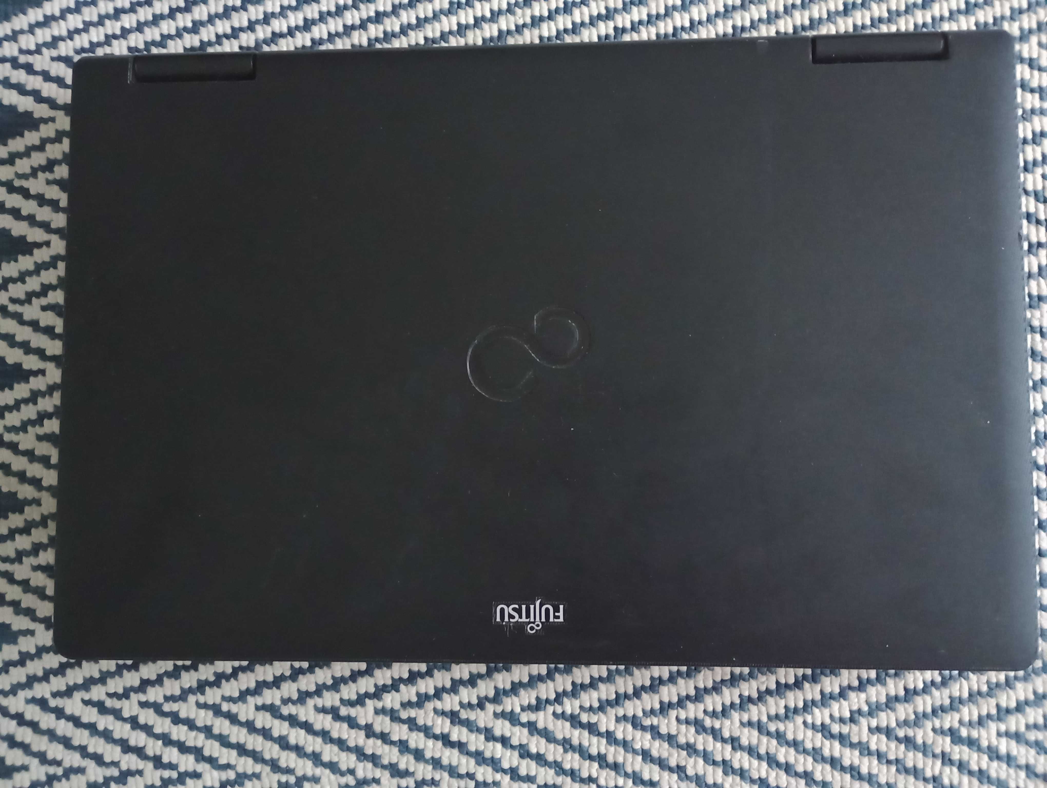 Używany/Na części/do odnowienia Laptop Fujitsu Lifebook A572/E