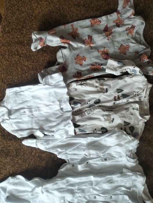 Дитячі речі для новонароджених