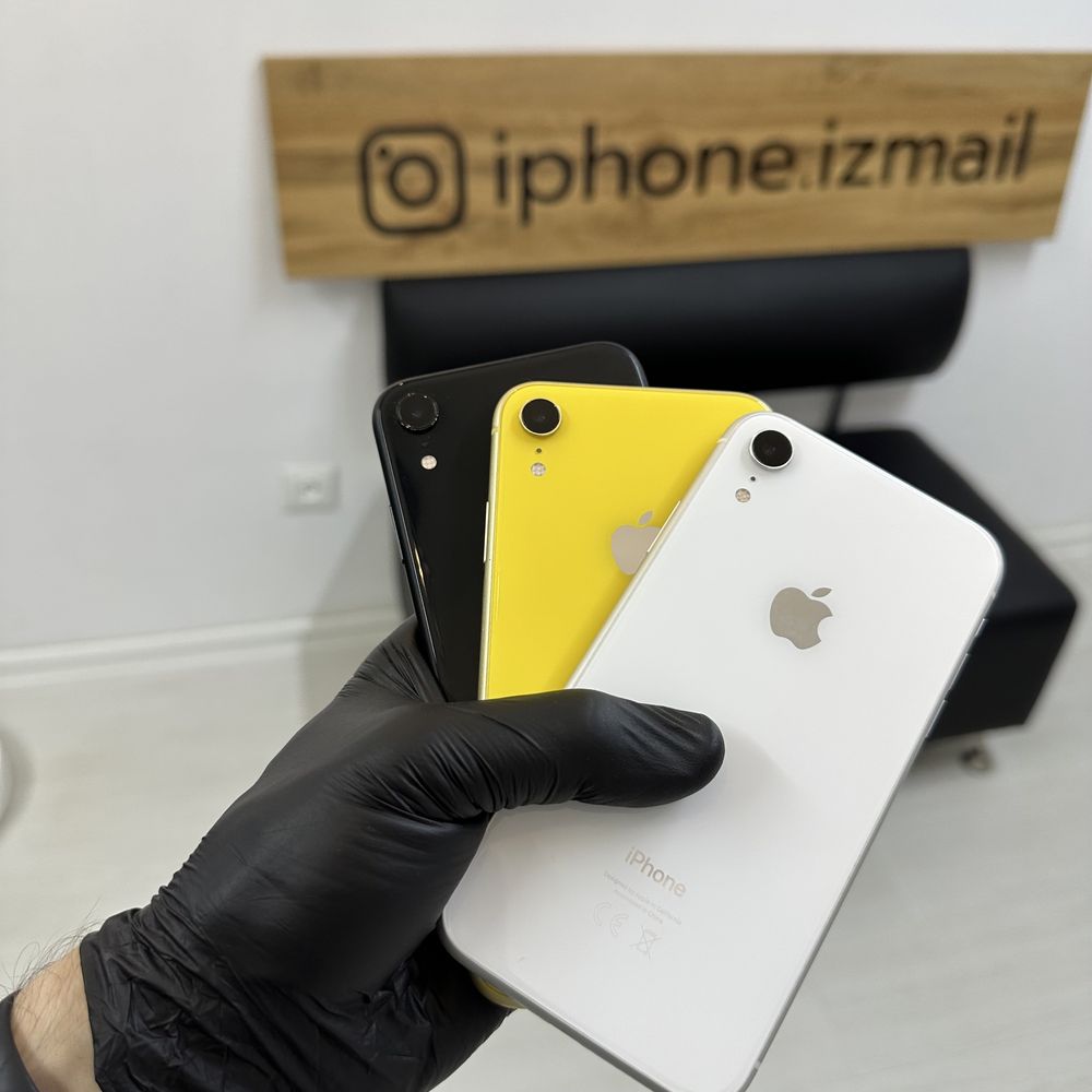 iPhone XR 64 Gb + чехол и стекло в подарок