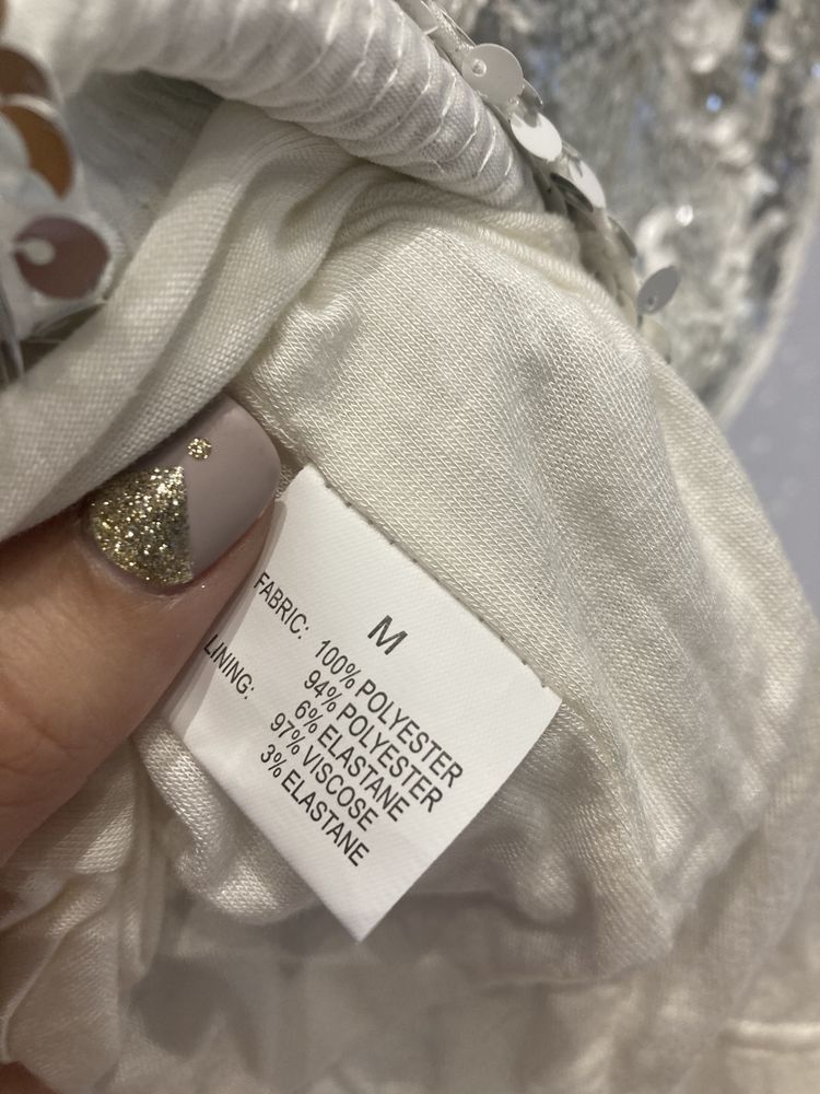 Piekna sukienka z cekinami/ zmieniaja kolor nowa z metka TFNC London