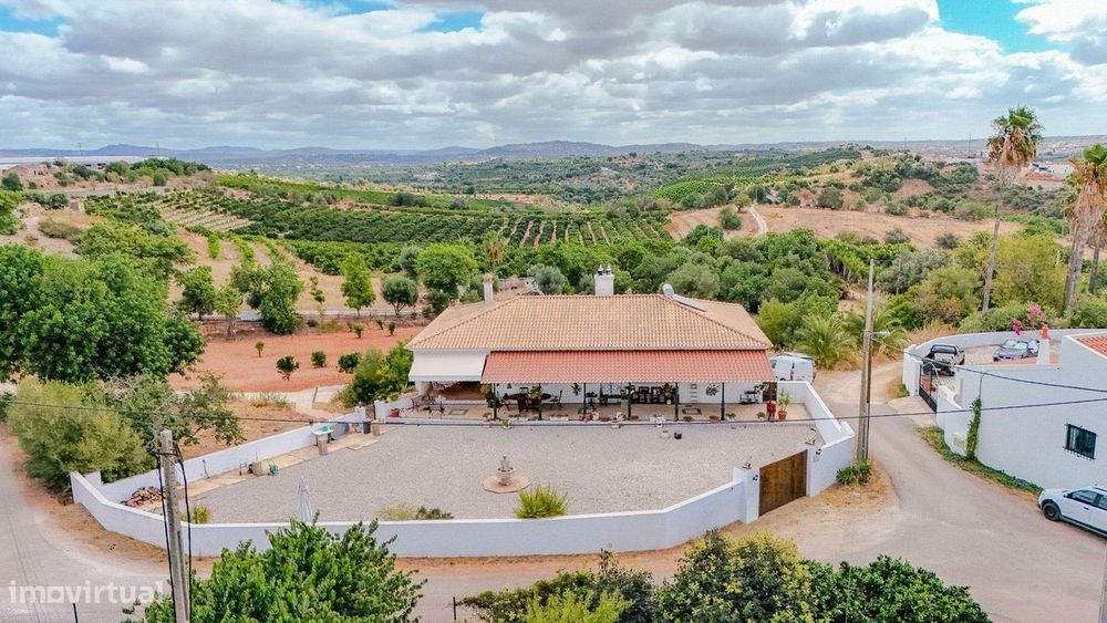 Charmosa Moradia de Campo com Vista Deslumbrante – Alcantarilha