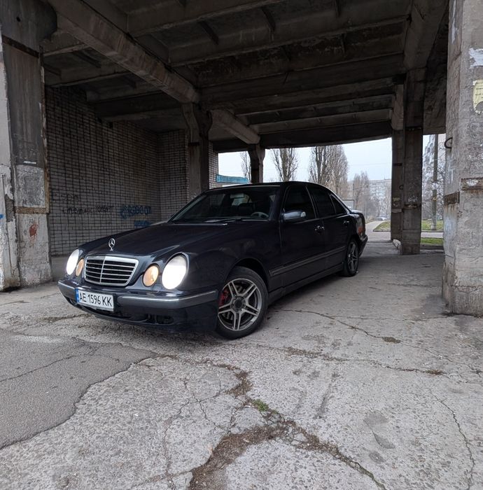 Mercedes Benz w210 e320