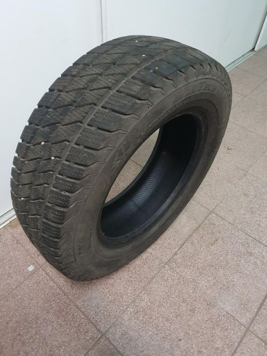 Komplet opon zimowych  215/65 R16C