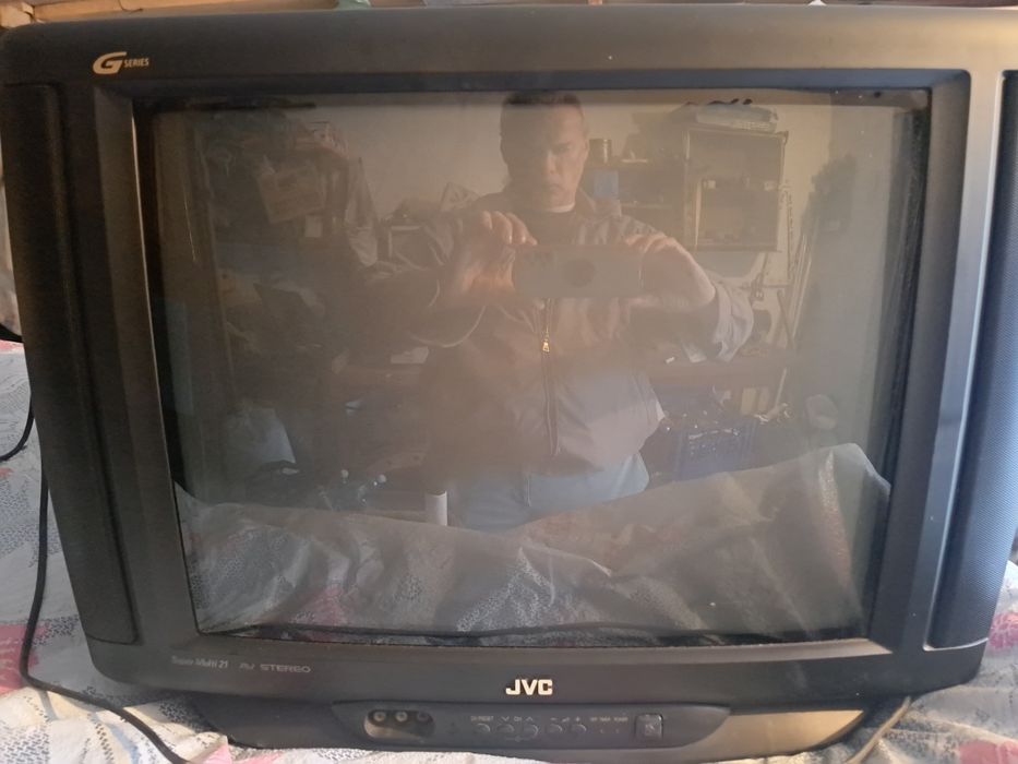 Телевізор JVC 52см
