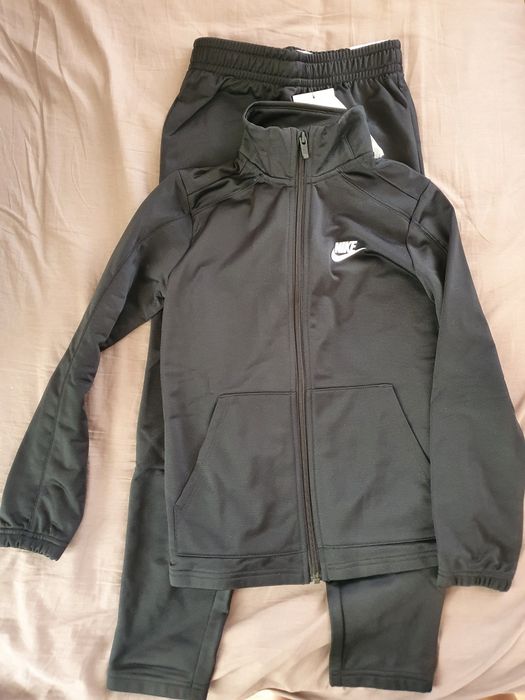 Спортивний костюм Nike s 128-137