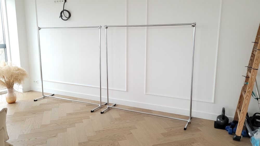 Wieszak sklepowy na ubrania do garderoby