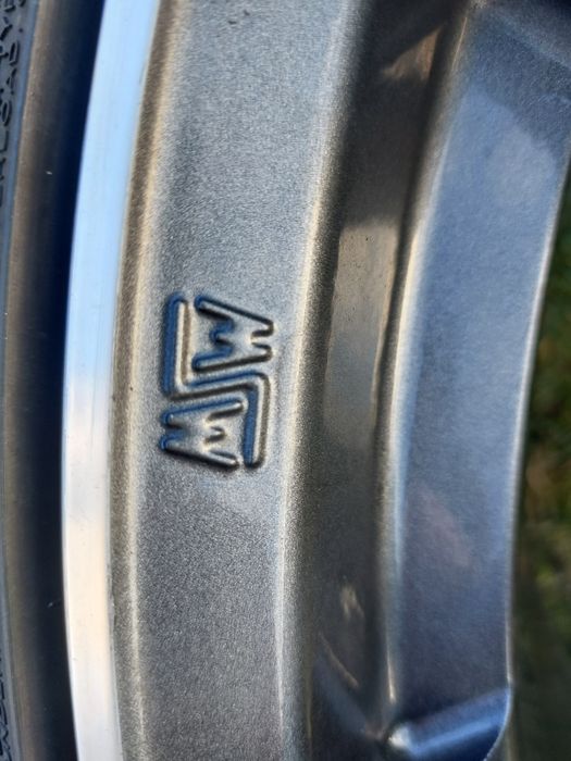 Alufelgi 8.5JX20 ET45 5x112