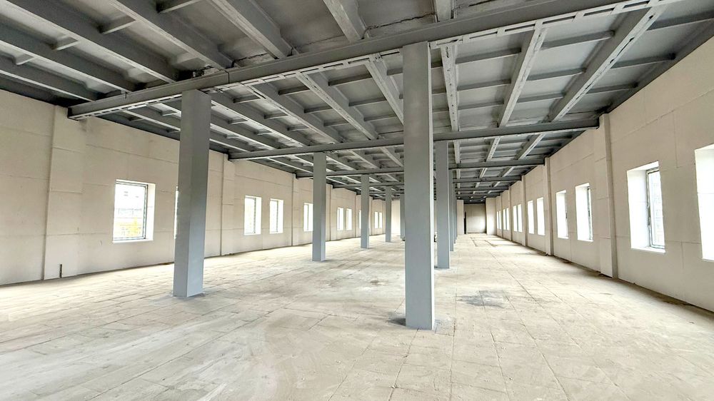 Подол/Куреневка. Фасад. S=2497м2. Под торговлю/производство/офис