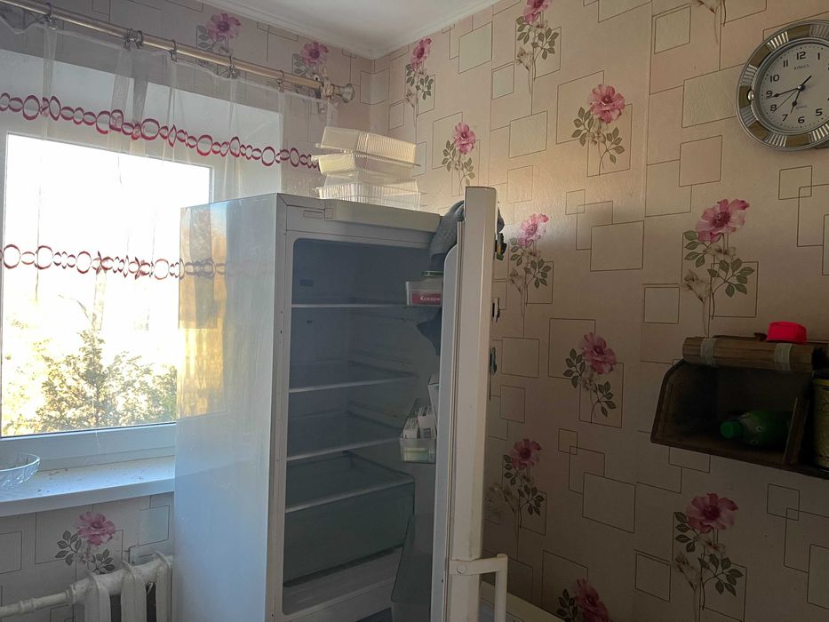 Продається трикімнатна квартира Процишина б.9