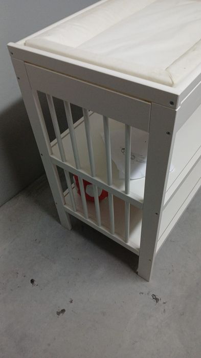 Trocador e muda fraldas