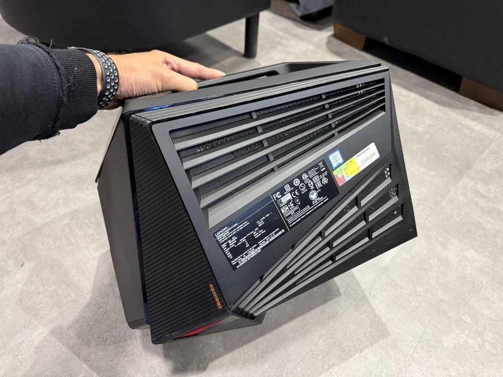 Lenovo IC y710 Cube-15 | i7-6700 / 32GB / SSD+HDD / GTX 1060 / Gaming